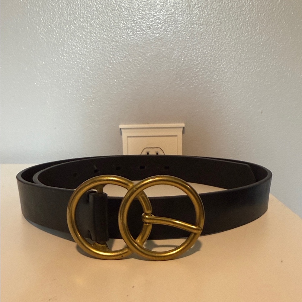 Banana Republic Black Belt with Gold Circle Buckle